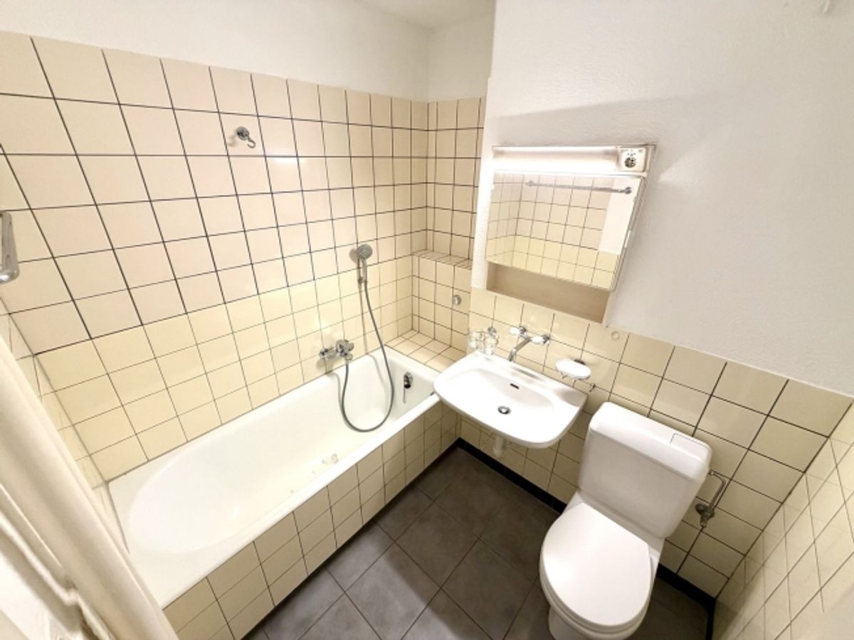 3-Zimmer-Wohnung im Herzen von Zürich - Besichtigung Montag 13 - 14 Uhr - 8