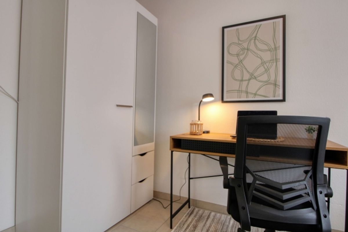 Spacious Coliving Apartment with Large Terrace in Wallisellen - 6
