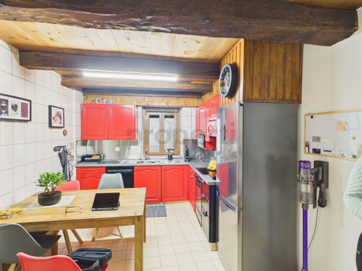 Élégante maison mitoyenne de 2 pièces avec grenier, Ardon - 4