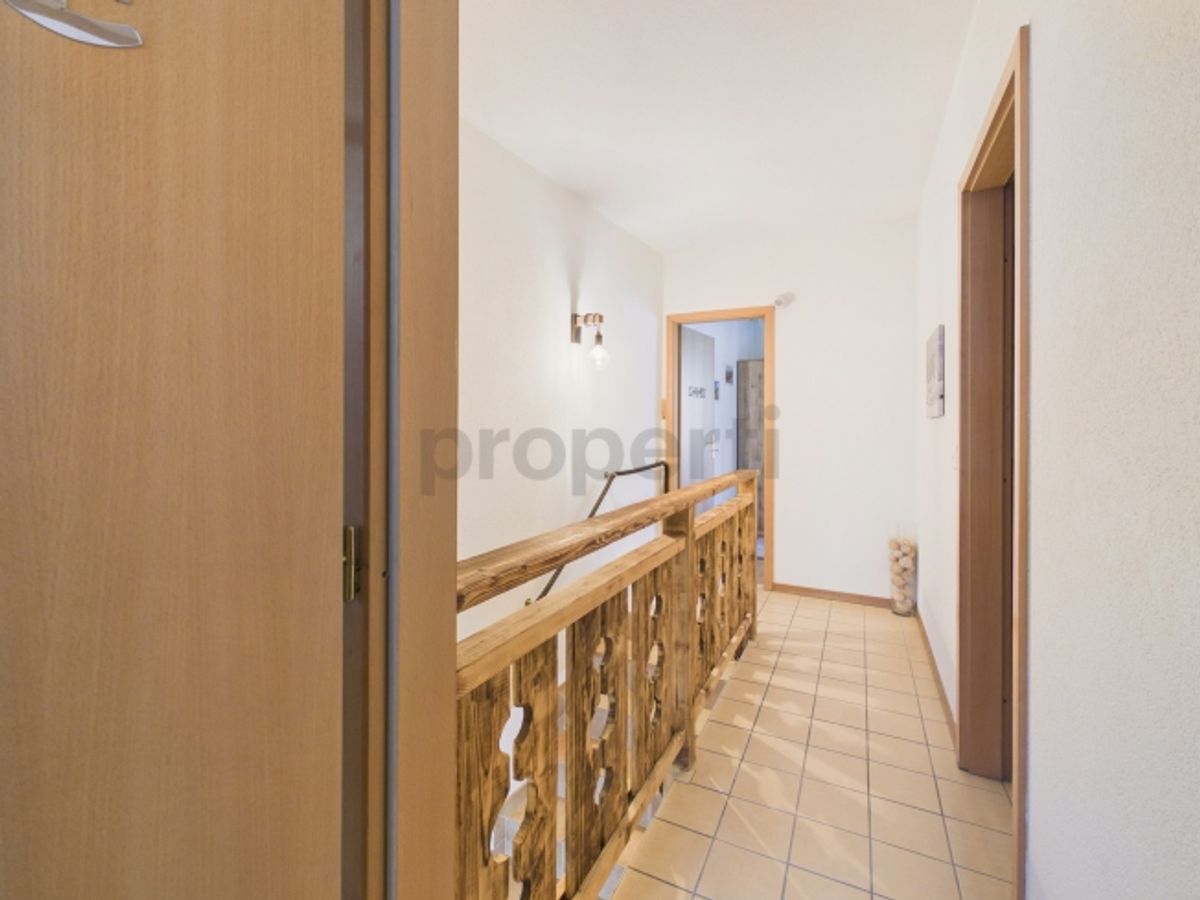 Élégante maison mitoyenne de 2 pièces avec grenier, Ardon - 6