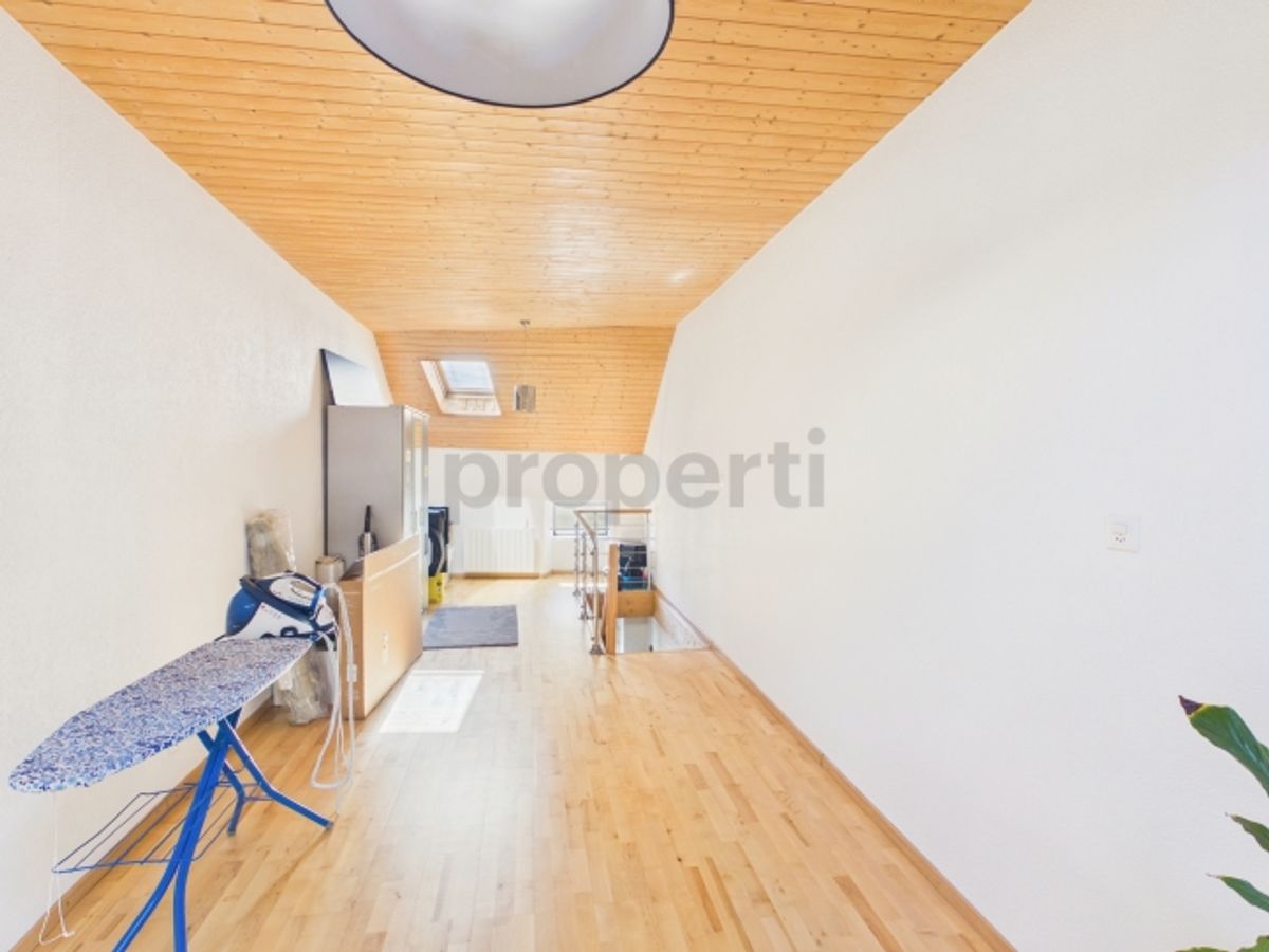 Élégante maison mitoyenne de 2 pièces avec grenier, Ardon - 8