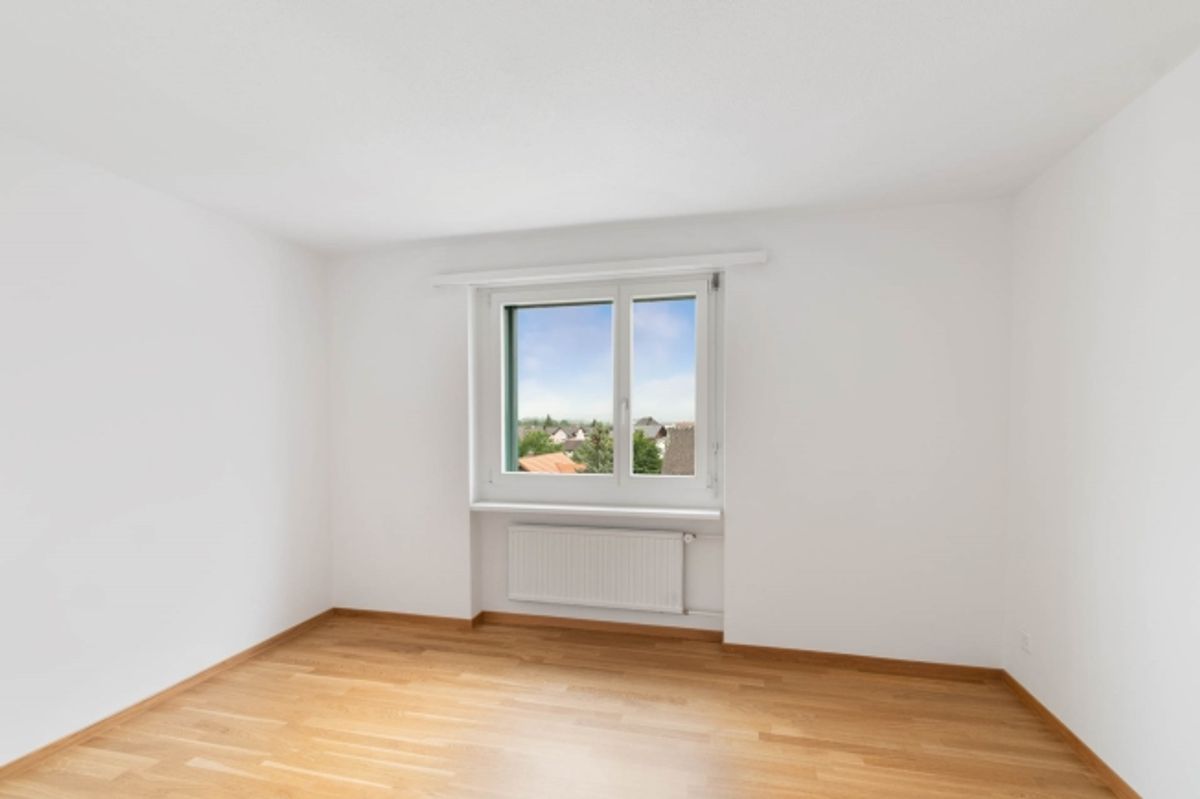 2.5 Zimmer-Wohnung im Herzen von Siebnen! - 3