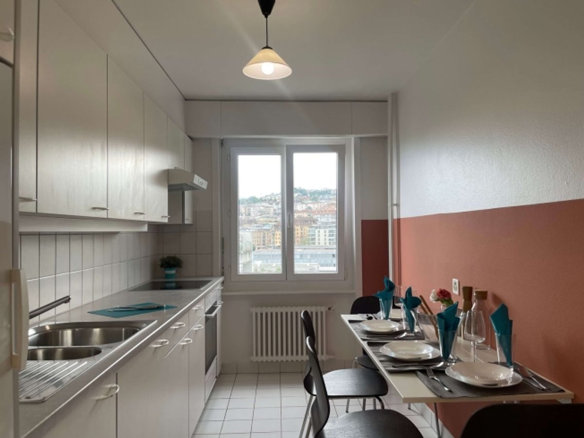 Furnished room in modernised apartment in a top location - 10