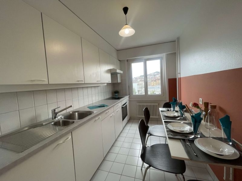 Furnished room in modernised apartment in a top location - 13