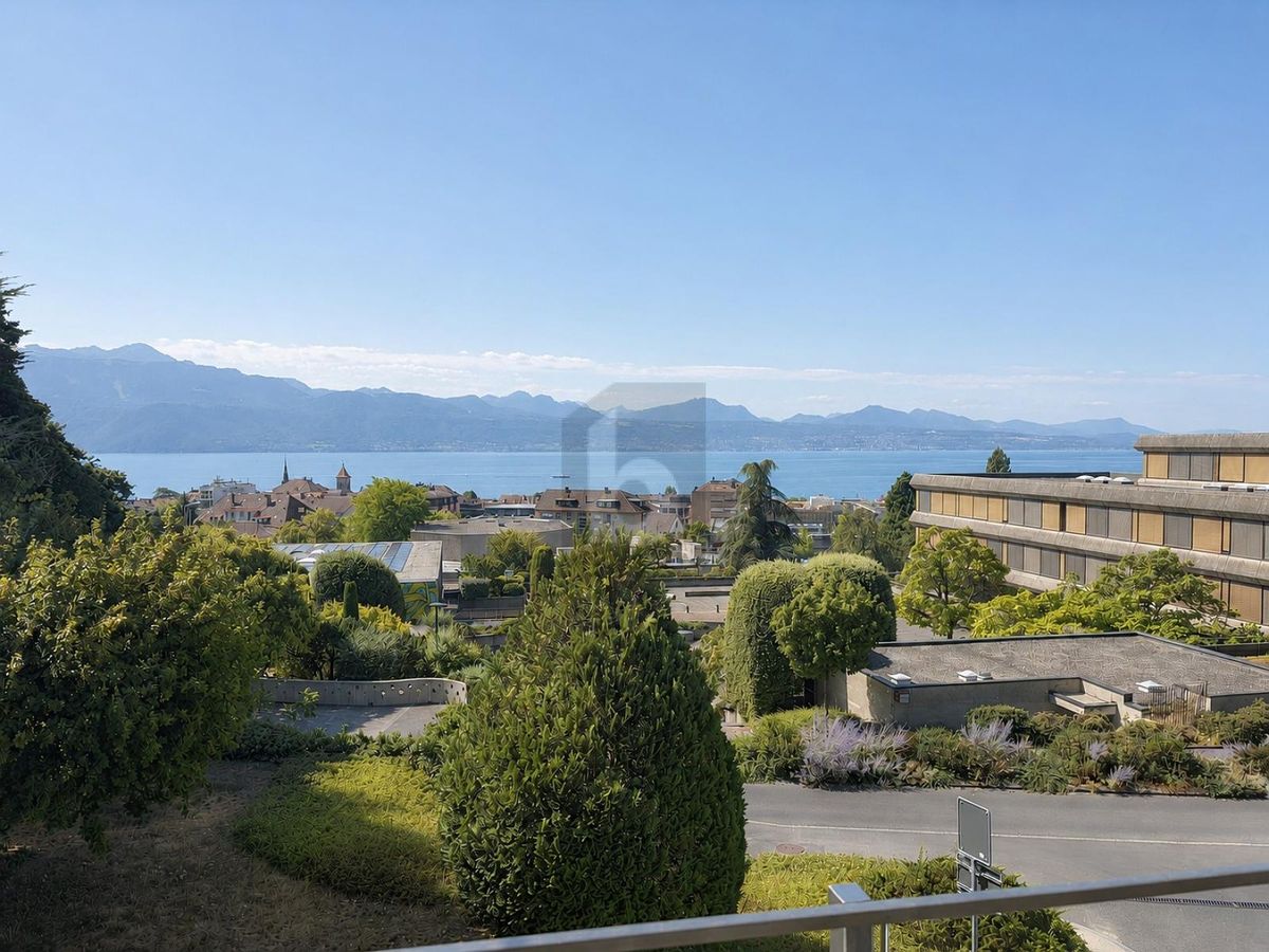 MEUBLÉ AVEC VUE LAC - 0
