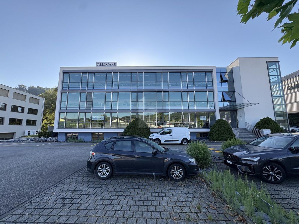 REPRÄSENTATIV MIT GLASFRONT - 0