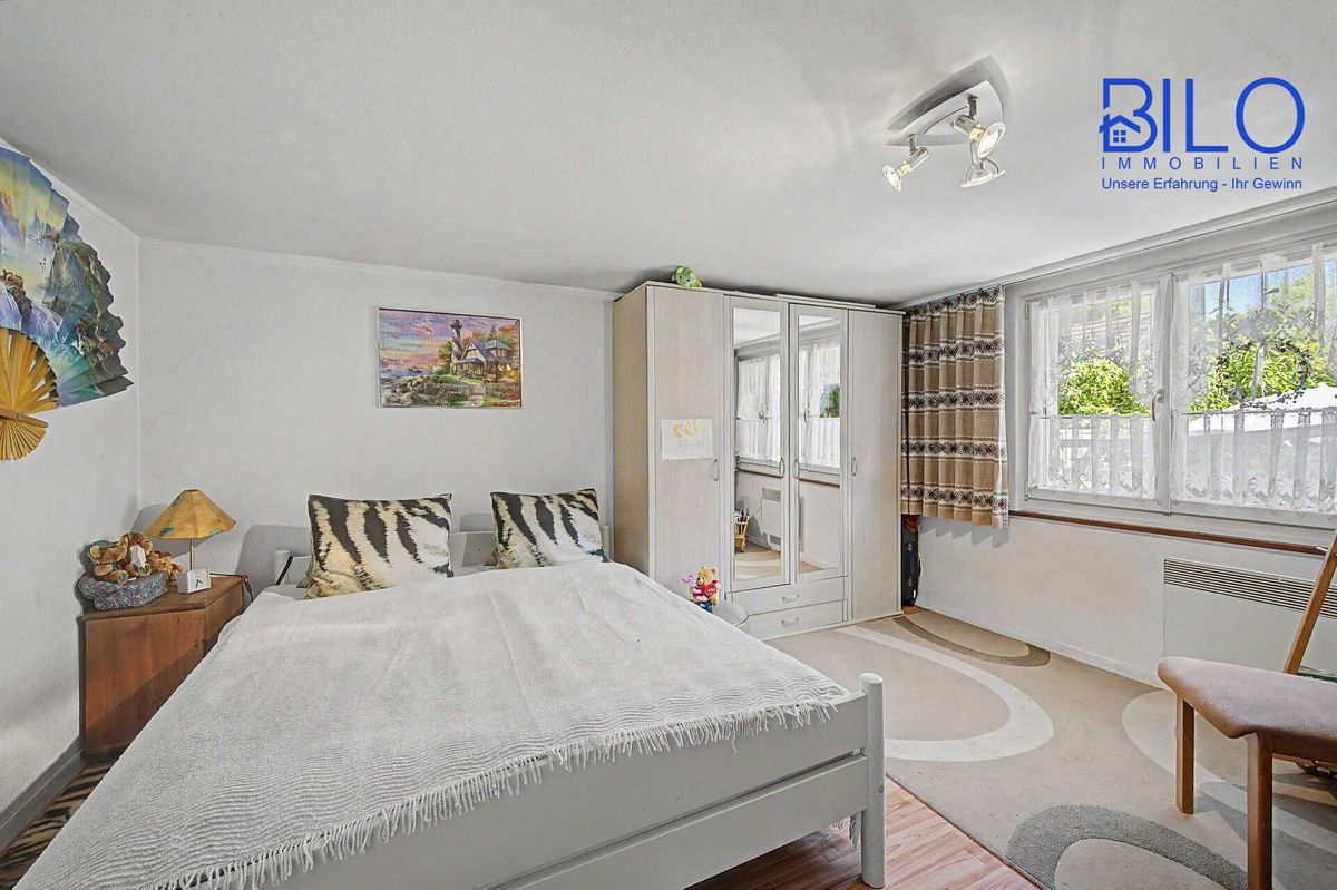 Charaktervolles Einfamilienhaus mit Einliegerwohnung auf einmaligem 1'670 m² Grundstück - 9