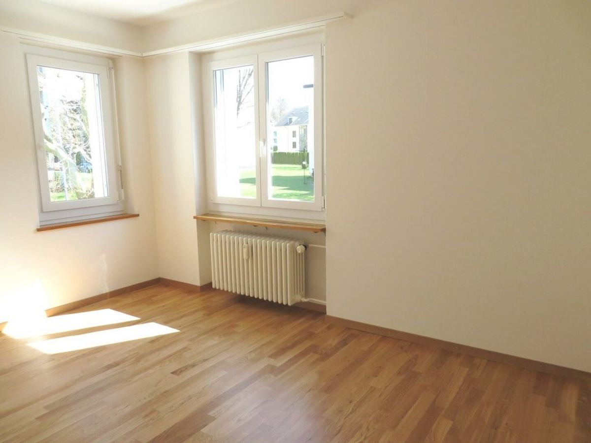 Bereit für Sie: 4 Zimmer-Wohnung, 1. OG - 3
