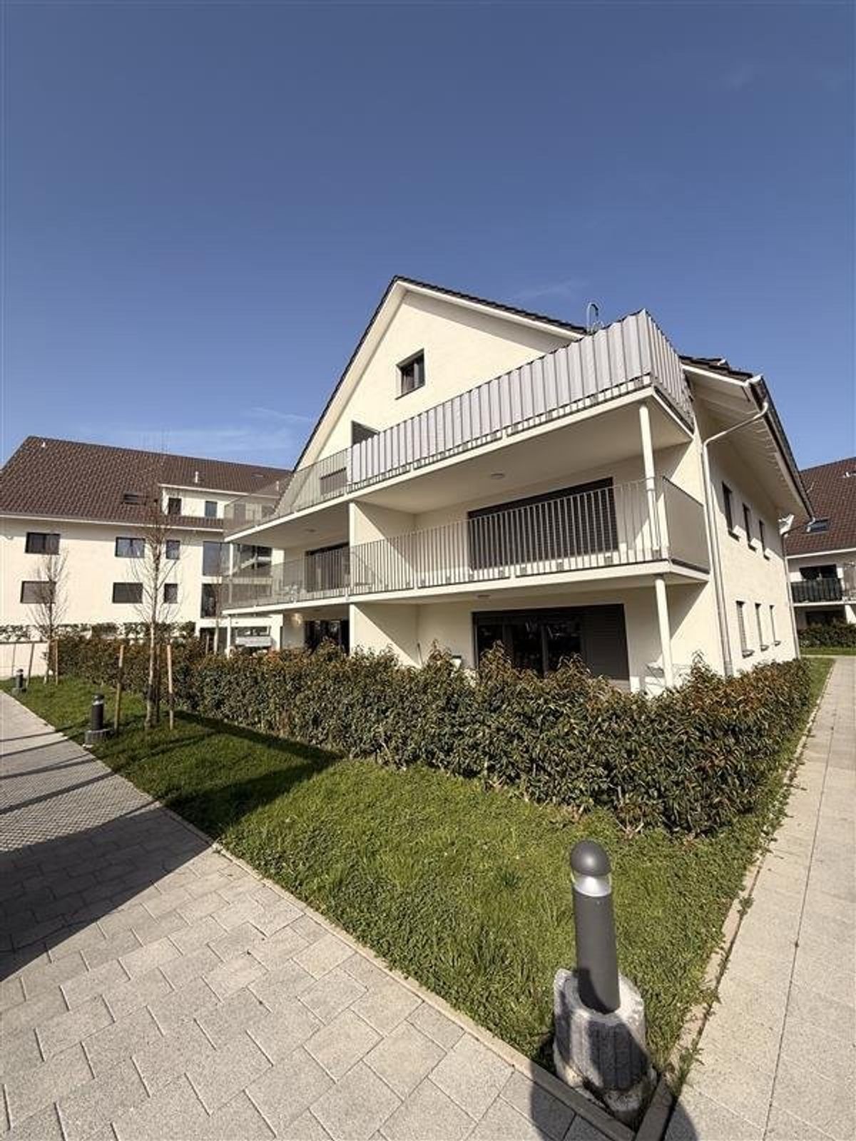 Stilvoll wohnen in einer modernen 3.5-Zimmer-Wohnung - 0