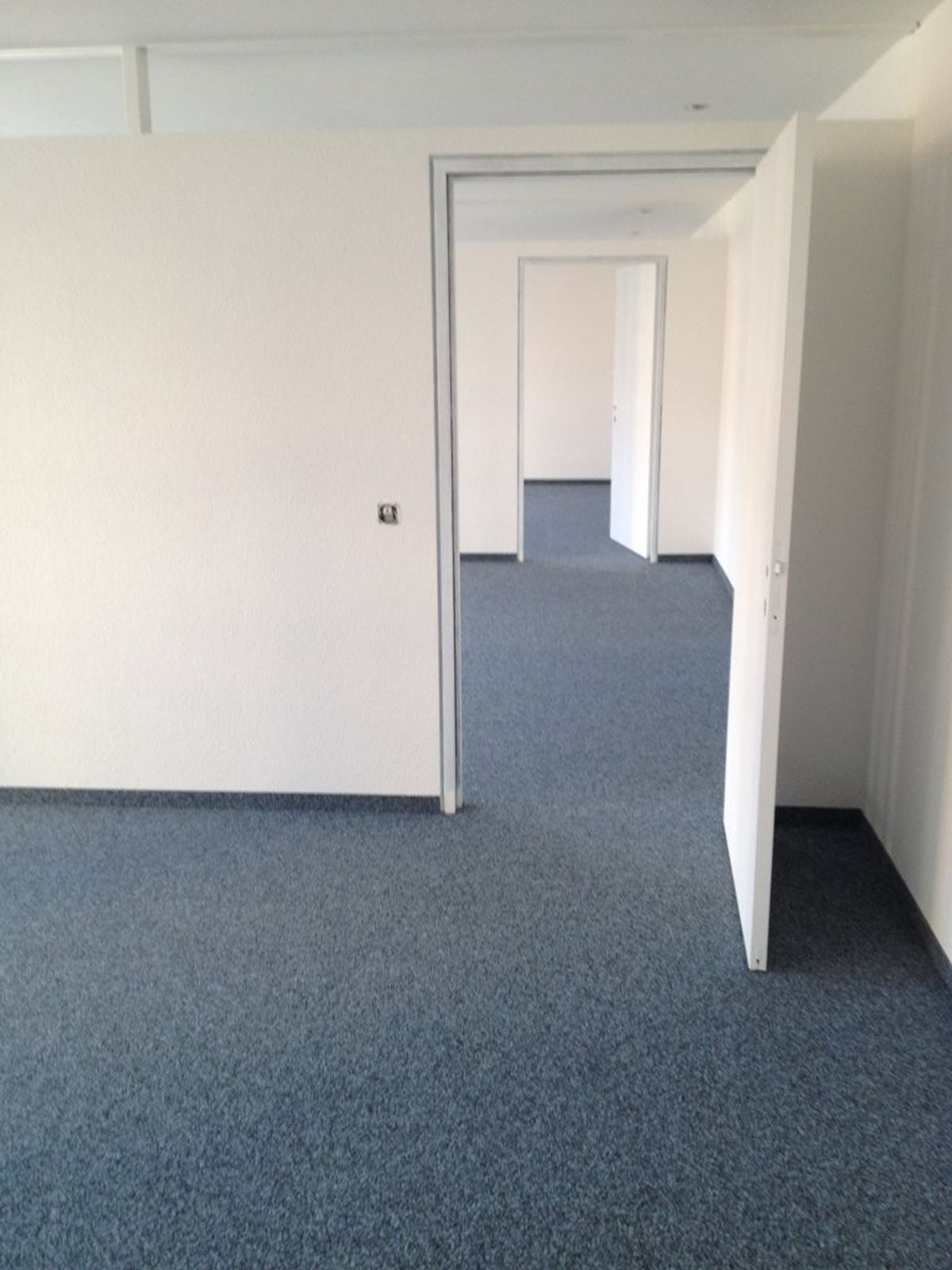 Helle Bürofläche mit 65 m2 an zentraler Lage in Baden - 2