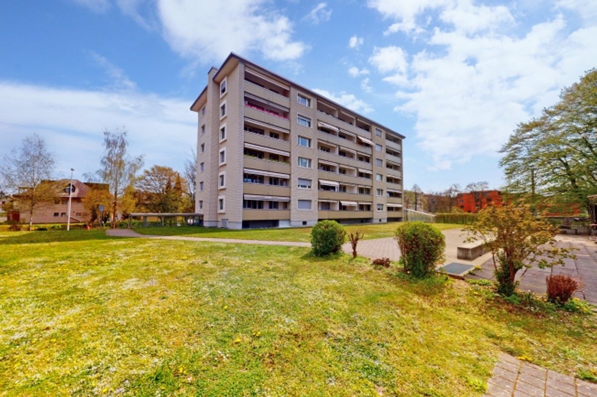 Perfekte Lage für den Alltag - Zentrale Wohnung in Zuchwil! - 1