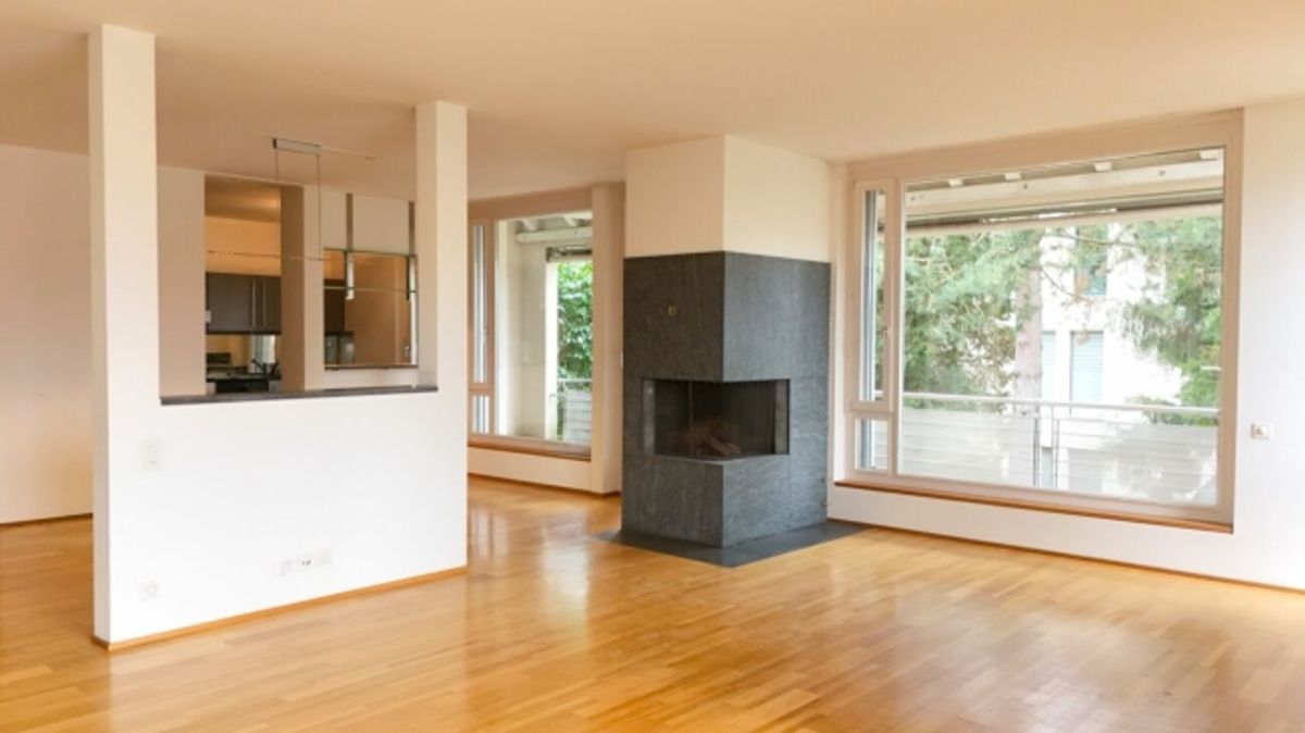 Exklusive Gartenwohnung mit Cheminée & 2 Terrassen  - Bruderholz - 0