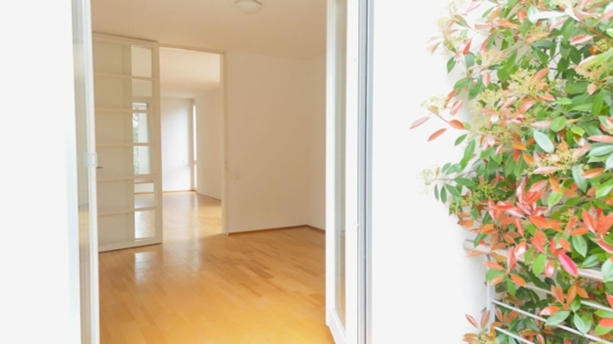 Exklusive Gartenwohnung mit Cheminée & 2 Terrassen  - Bruderholz - 6
