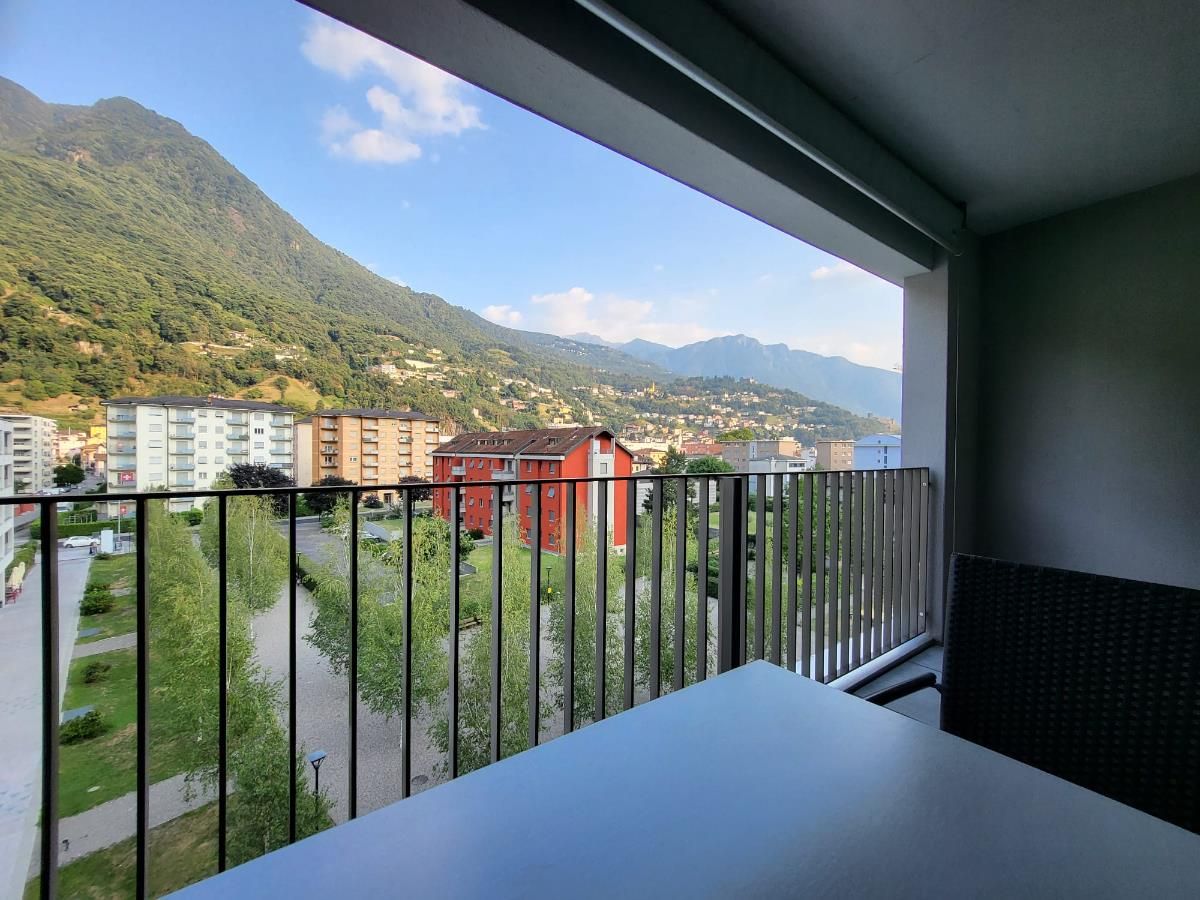 2.5 Zimmer Wohnung - 6