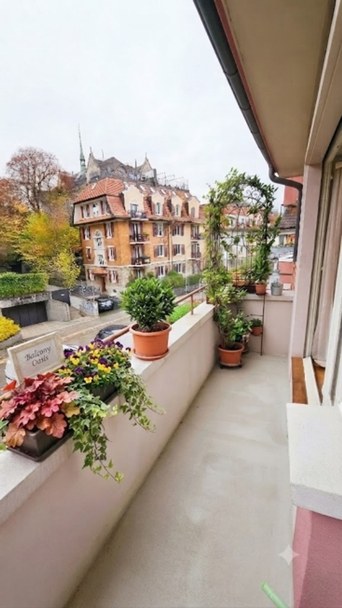 Stadtleben und Ruhe vereint Attraktive 2.5-Zimmerwohnung mit Balkon in 8003 Zürich - 4