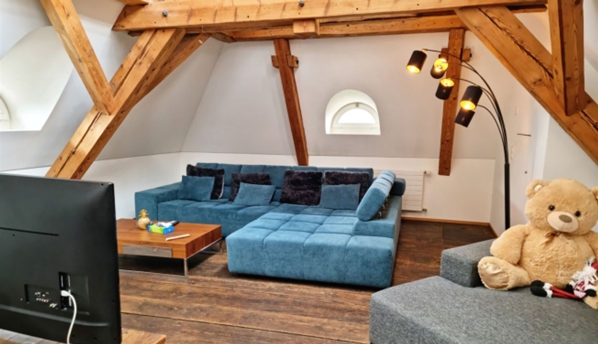 5.5-Zimmer-Dachmaisonettewohnung  in ehemaliger Bally-Villa - 3