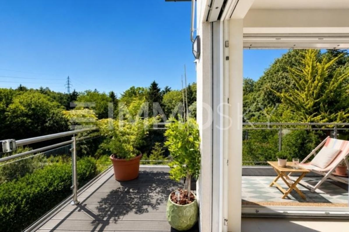 Lausanne 4,5 Zimmer mit großem Balkon und Blick auf den Wald - 0