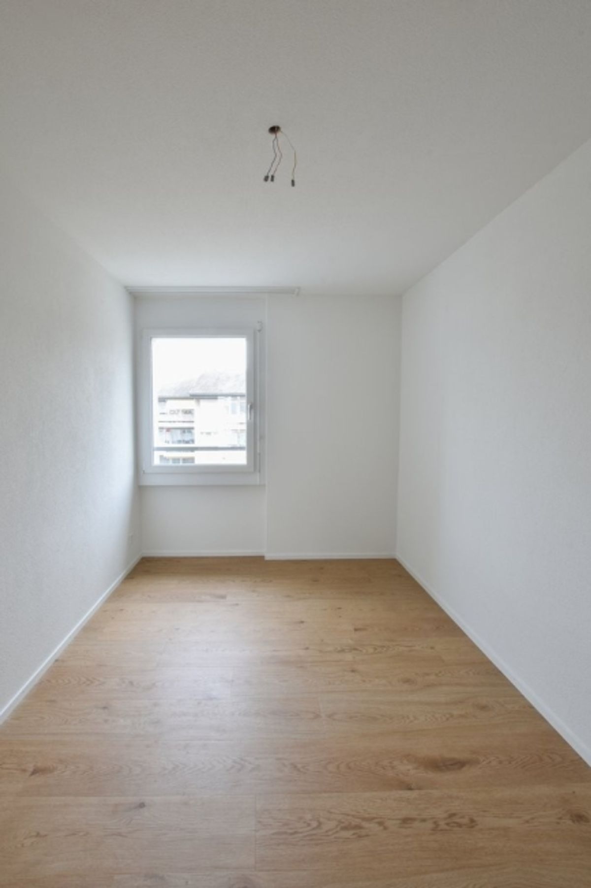 Neu sanierte 4.5-Zimmerwohnung im Erdgeschoss in Ostermundigen - 3