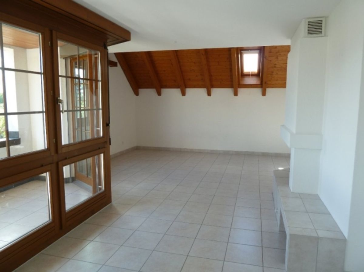 Lichtdurchflutete Maisonette, sonniger Balkon und effiziente Fussbodenheizung - 8