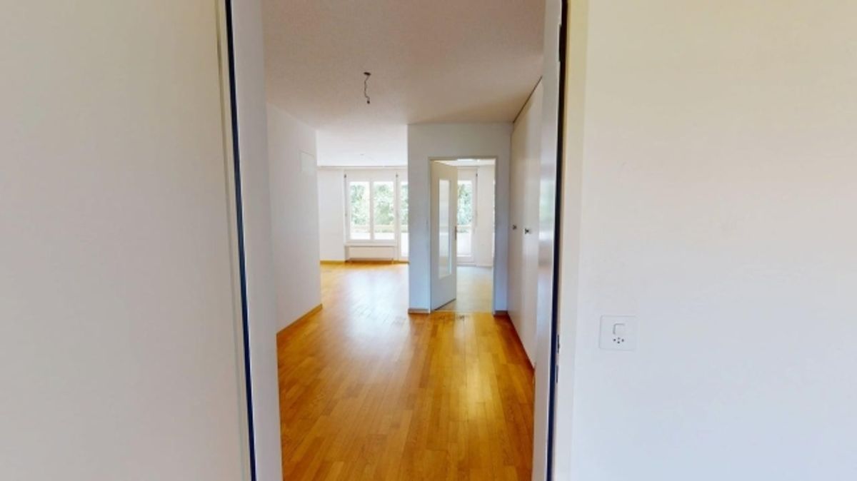 Gemütliche 4-Zimmer-Wohnung in Zürich-Altstetten (Befristung bis 30.09.2027) - 2