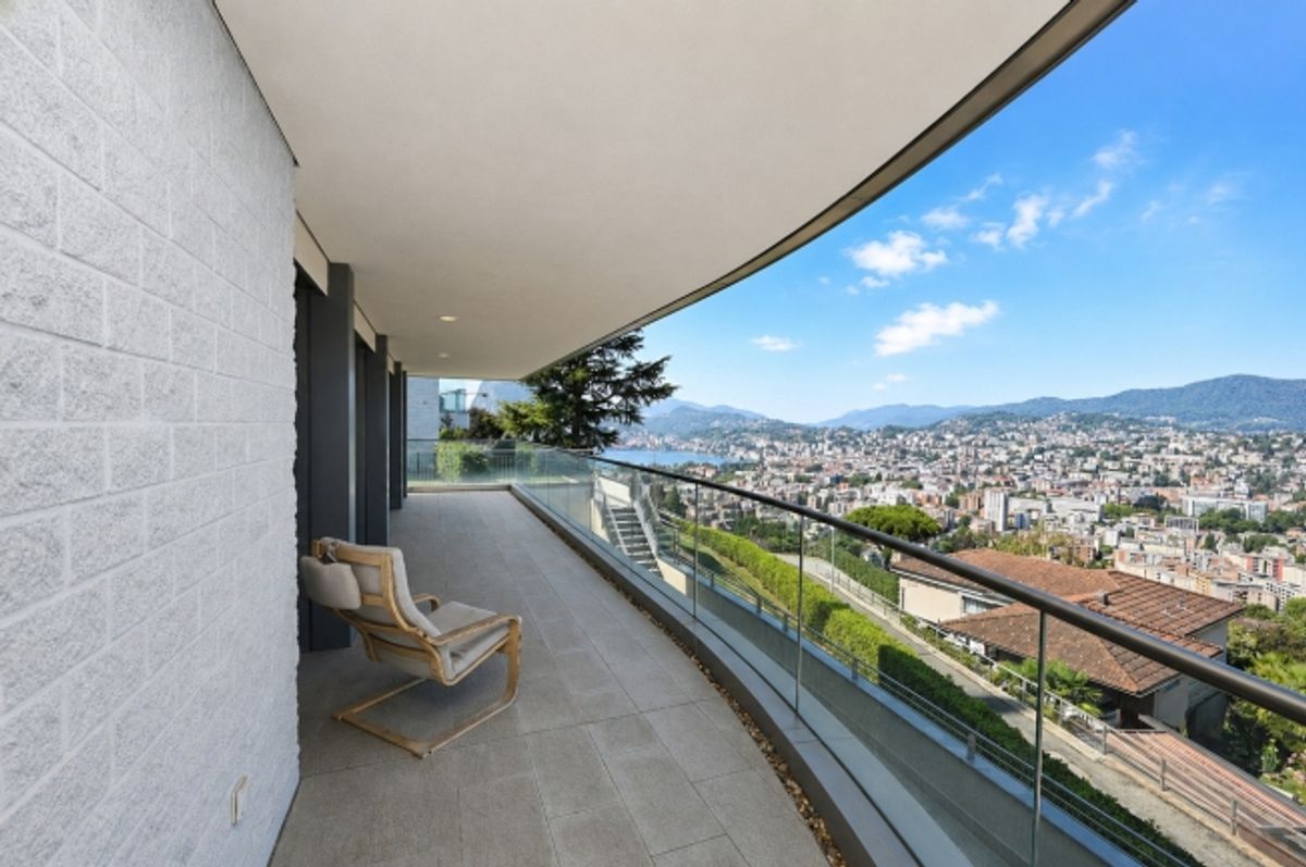Elegante Ferienwohnung mit Terrasse und Panoramablick auf den See und - 3