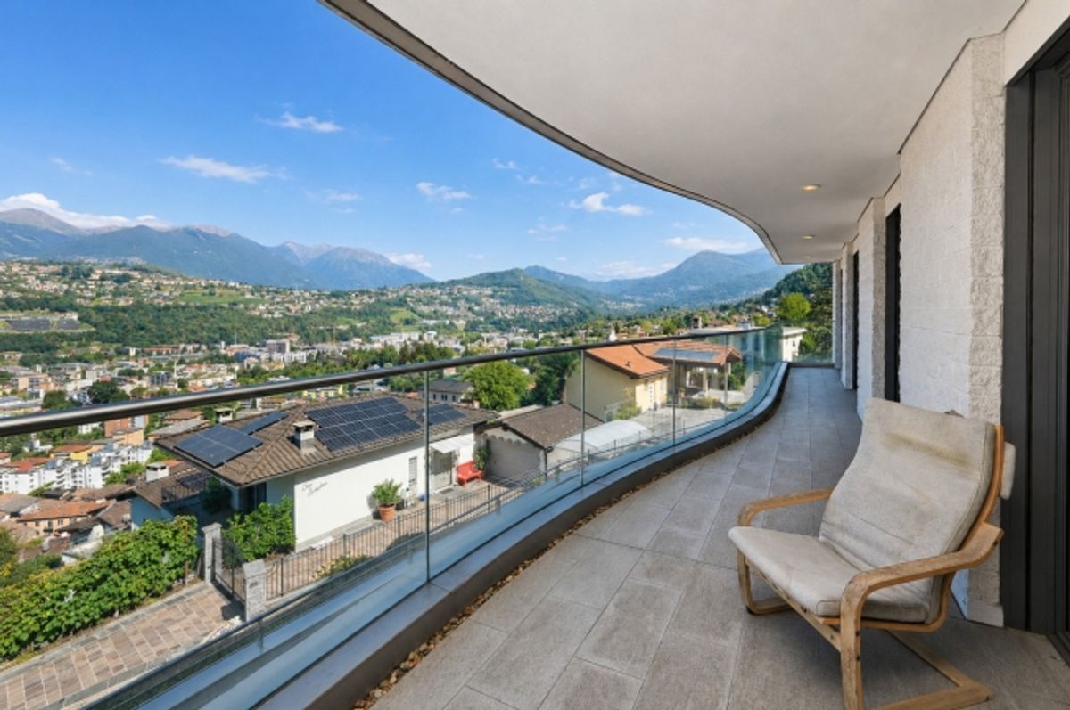 Elegante Ferienwohnung mit Terrasse und Panoramablick auf den See und - 4