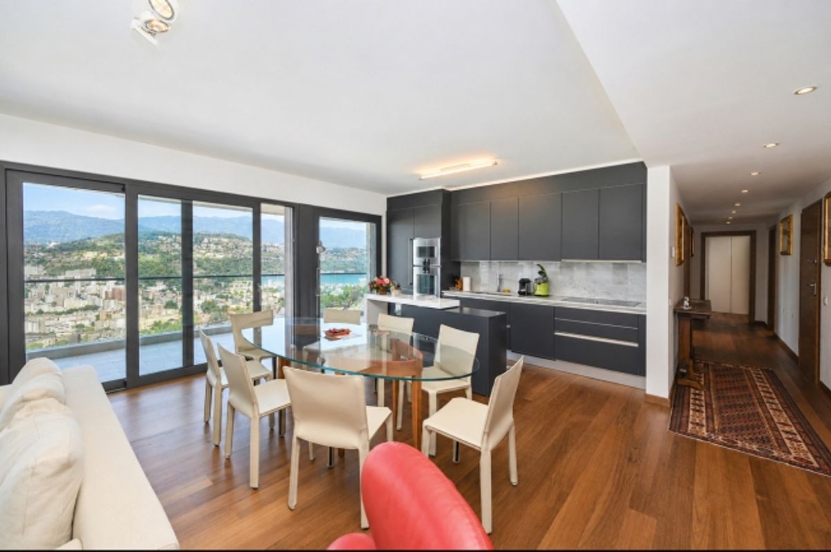 Elegante Ferienwohnung mit Terrasse und Panoramablick auf den See und - 7