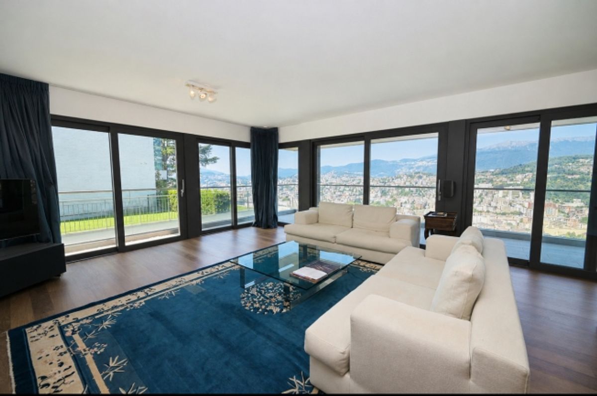Elegante Ferienwohnung mit Terrasse und Panoramablick auf den See und - 9