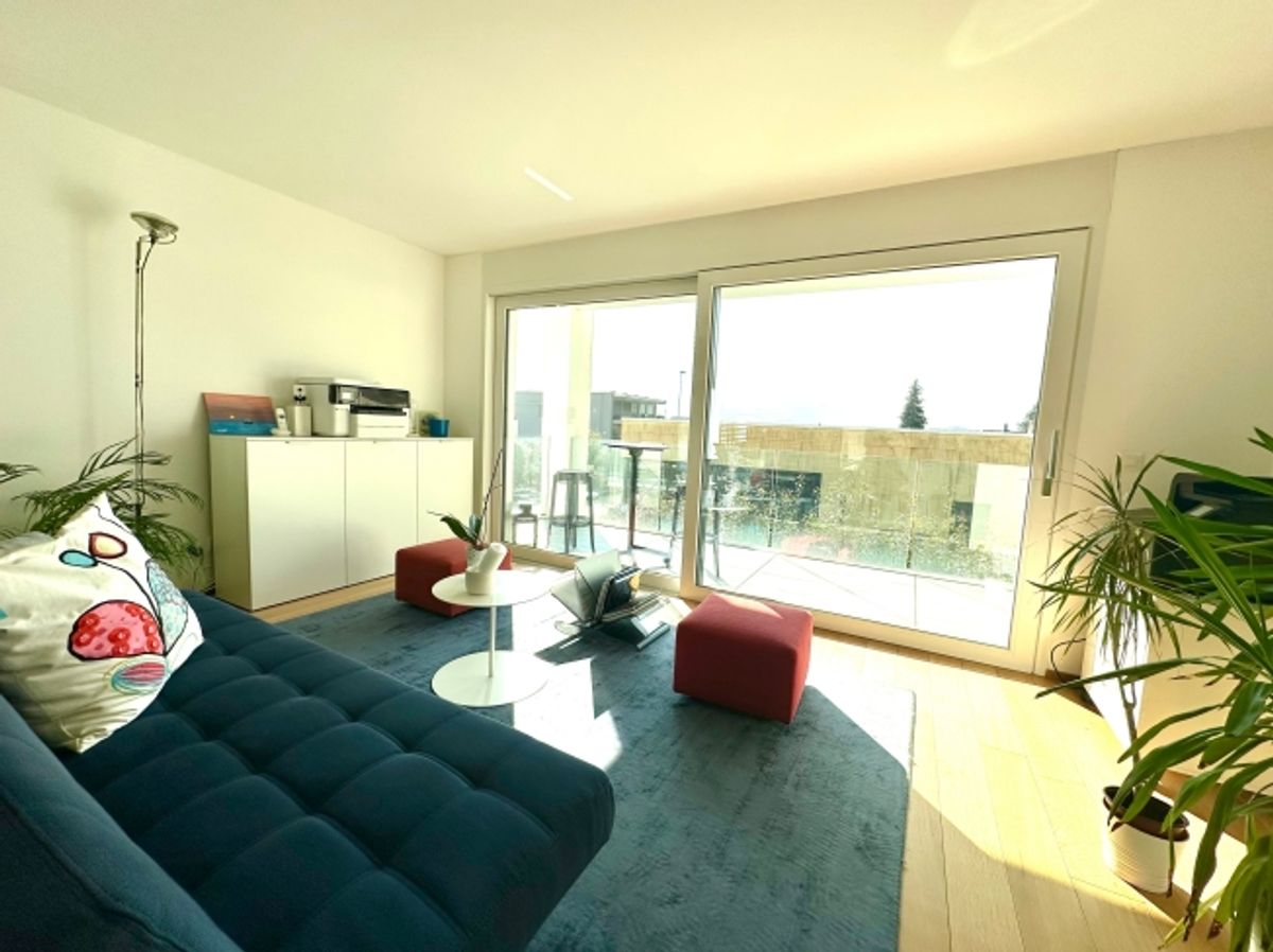 Eleganza Moderna e Comfort Villa con Rifiniture di Pregio - 1
