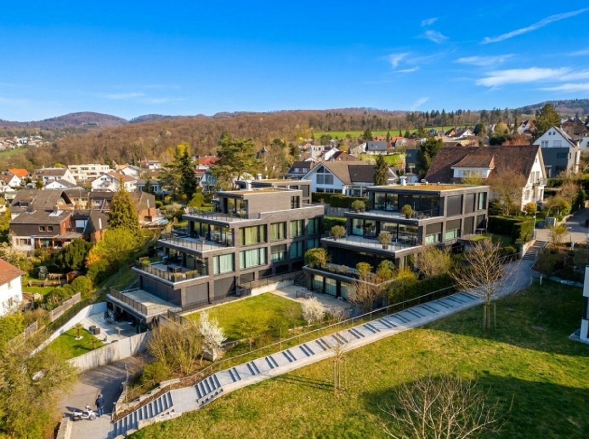 Luxuriöse 3.5-Zimmer Terrassenwohnung mit Minergie-Standard - 0