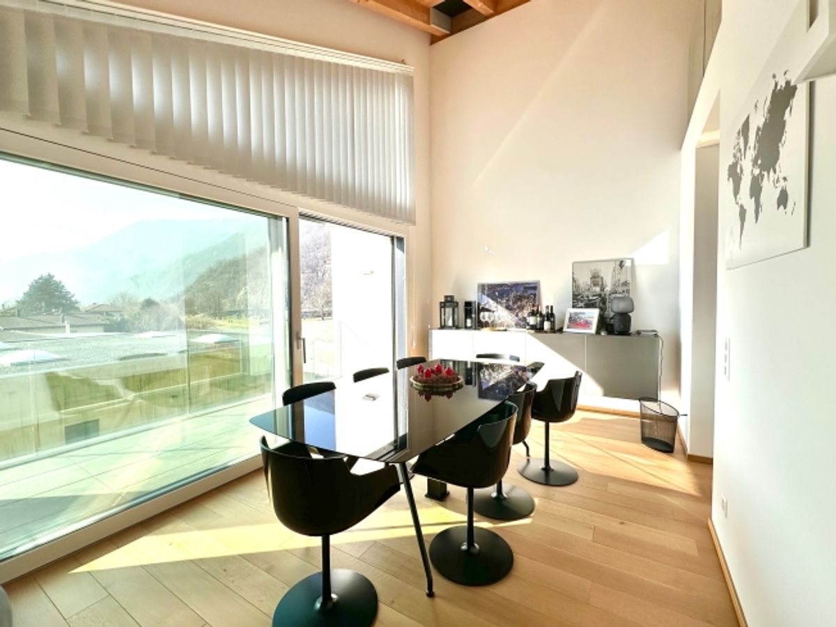 Eleganza Moderna e Comfort Villa con Rifiniture di Pregio - 5