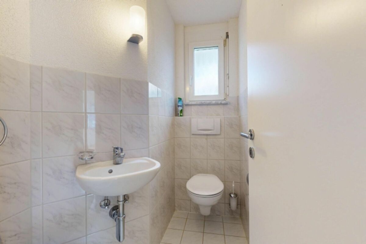 gepflegtes Einfamilienhaus an wunderbarer Lage - 6