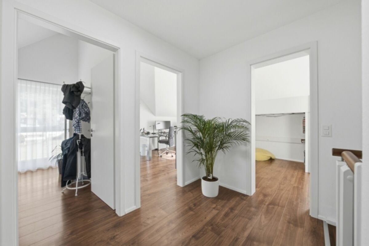 Nachhaltiges Wohnen mit Weitblick in Läufelfingen - 9