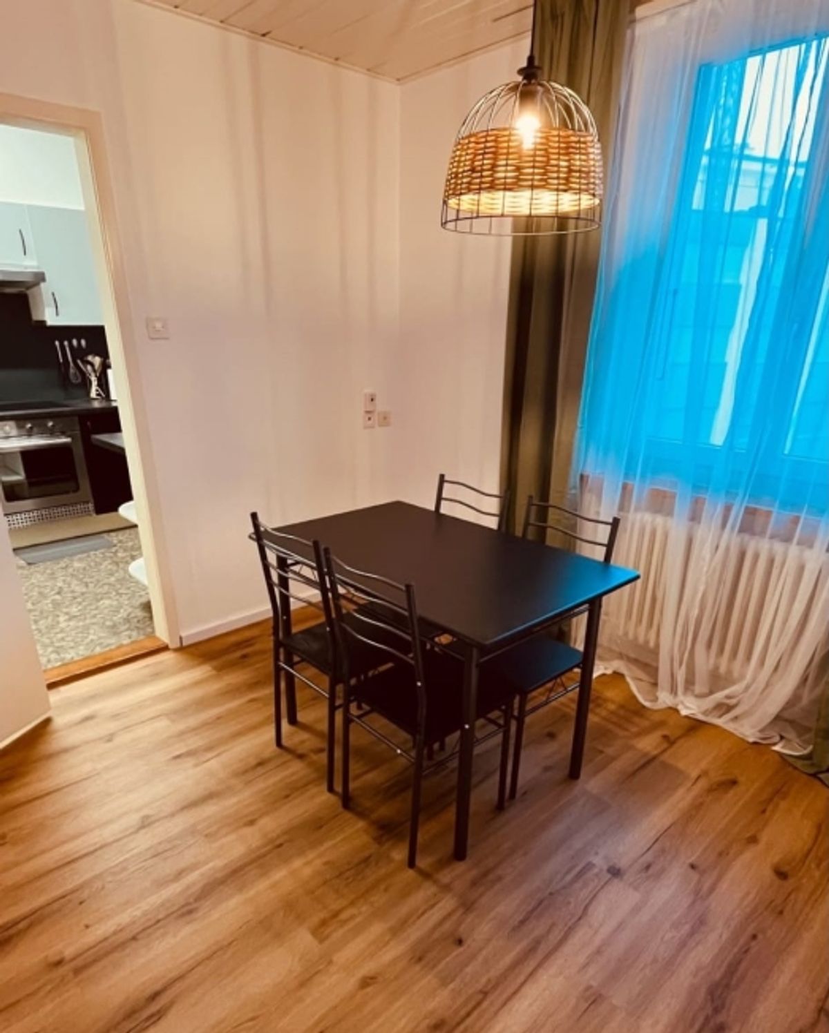 Möblierte 2.5-Zimmer Wohnung im Herzen von Thun - 6