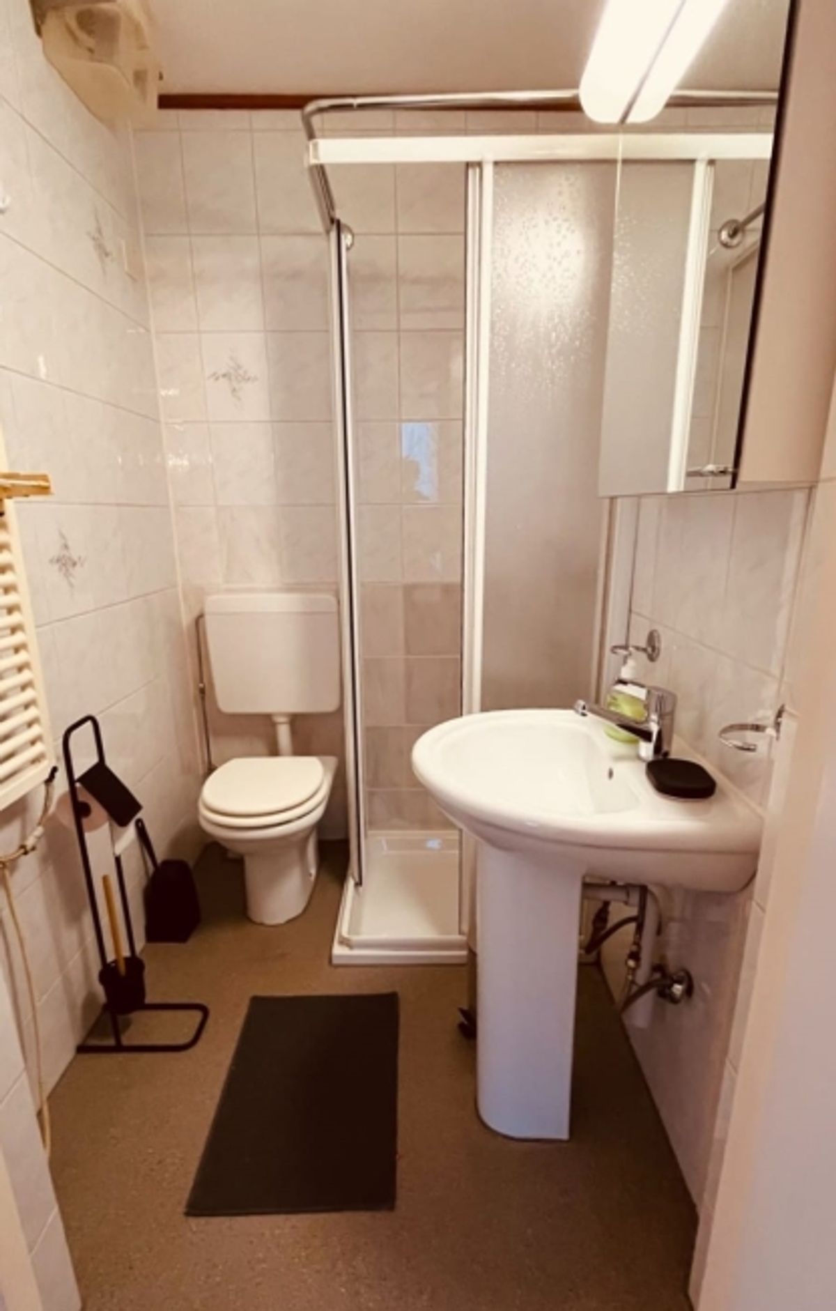 Möblierte 2.5-Zimmer Wohnung im Herzen von Thun - 9