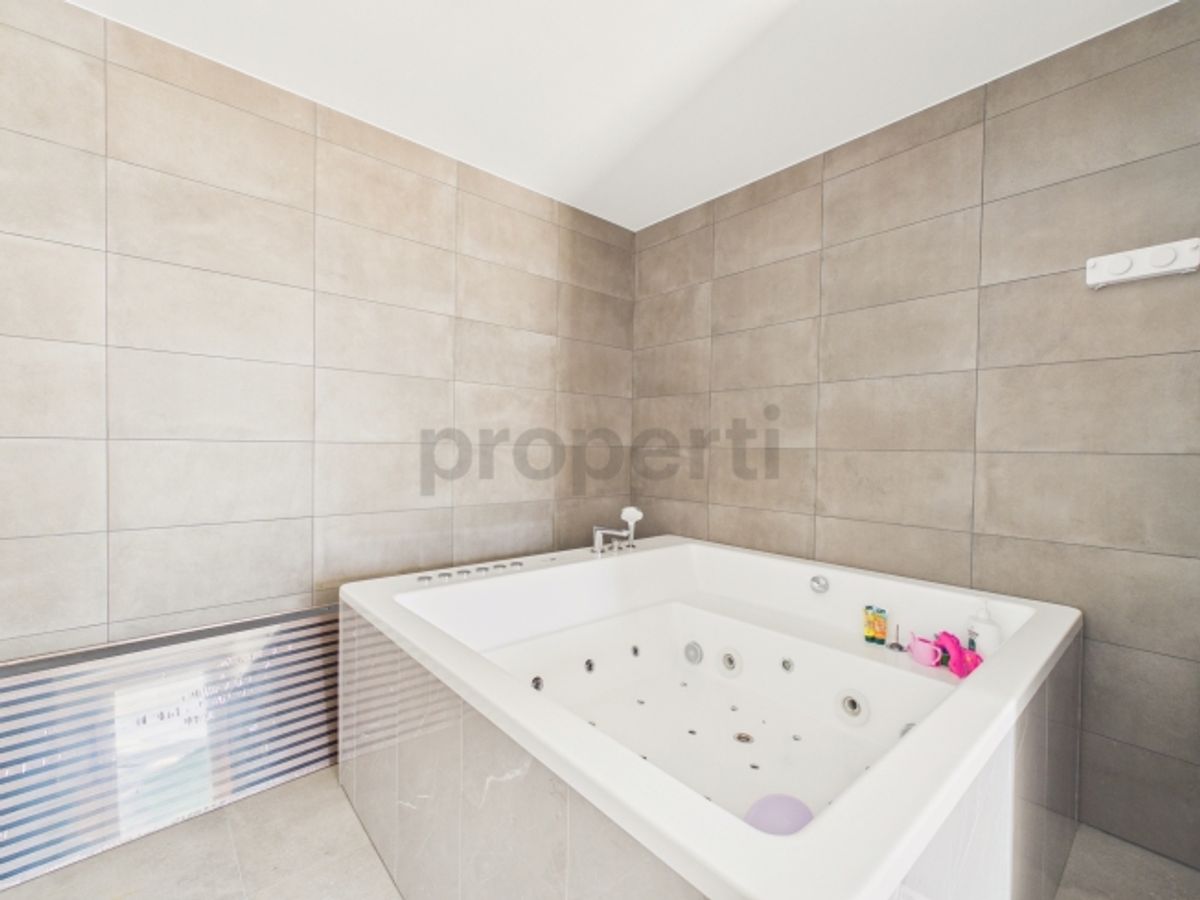 Moderne 5.5 pièces maison mitoyenne avec parking, Lens - 11
