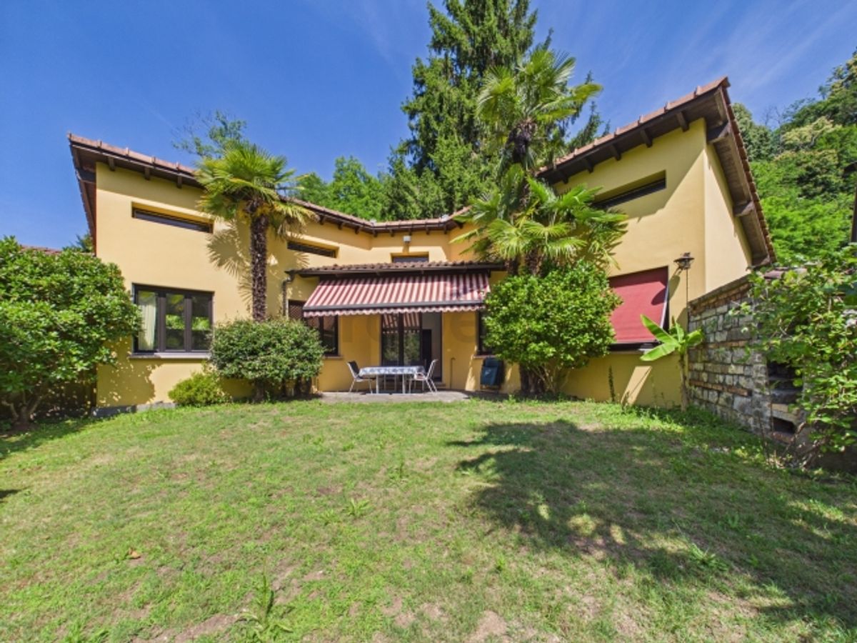 Casa con piscina e vista sul fiume  Unoasi di pace immersa nella natura - 0