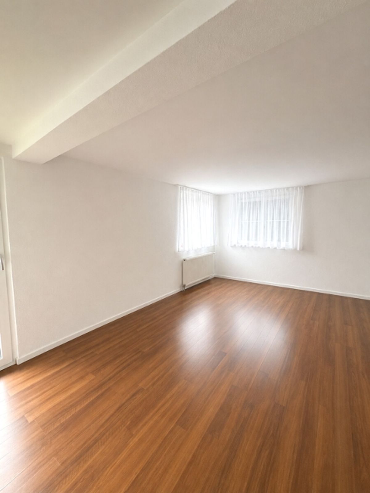 Zentrale 3.5-Zimmer-Wohnung im Hochparterre mit grossem Balkon - 4
