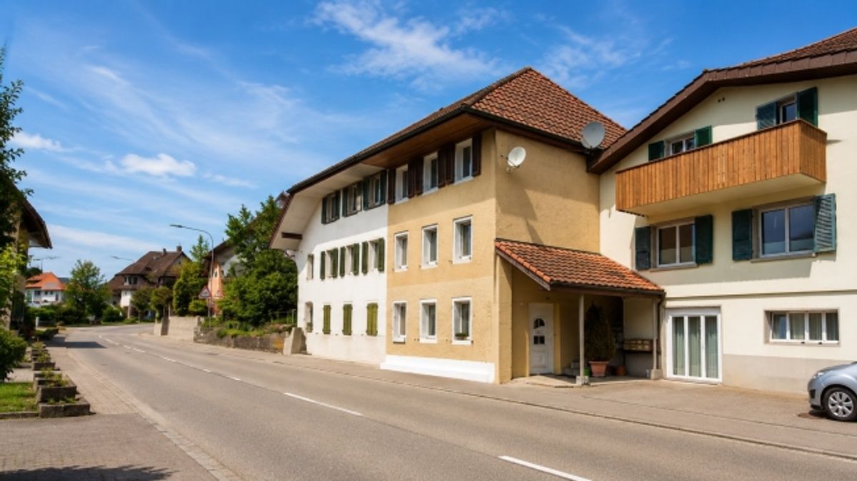 Grosszügiges Mehrgenerationenhaus mit drei Wohneinheiten - 0