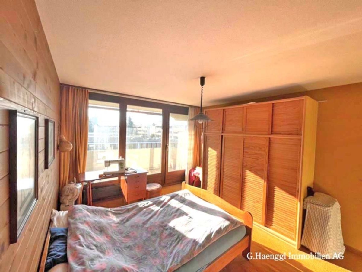 Helle 3 12 Zimmer-Wohnung mit zwei grossen Balkonen - 9