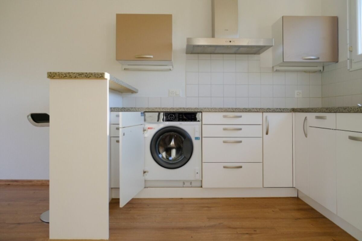 Charmante 2.5-Zimmer-Wohnung mit Aussicht ins Grüne in Aesch BL - 5