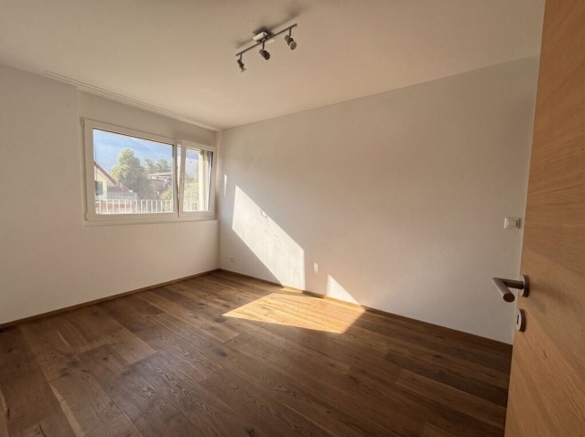 Moderne Erdgeschosswohnung mit eigenem Gartenbereich - 7