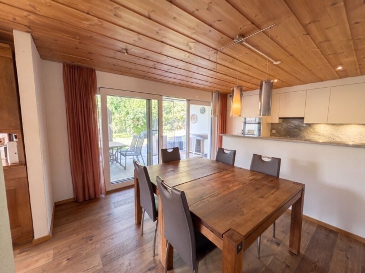 Moderne Erdgeschosswohnung mit eigenem Gartenbereich - 2