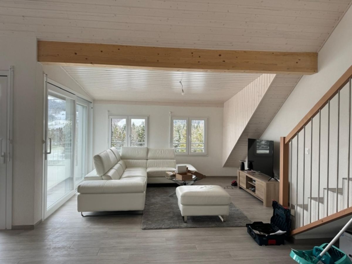 Magnifique attique avec vue superbe, grande mezzanine et transports à proximité immédiate - 5
