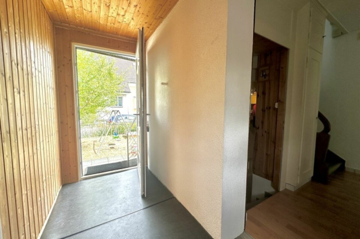 Freistehendes Einfamilienhaus direkt am Bahnhof Lenzburg - 6