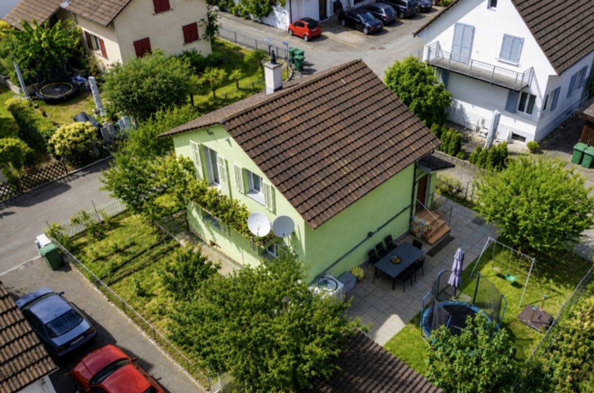 Freistehendes Einfamilienhaus direkt am Bahnhof Lenzburg - 9