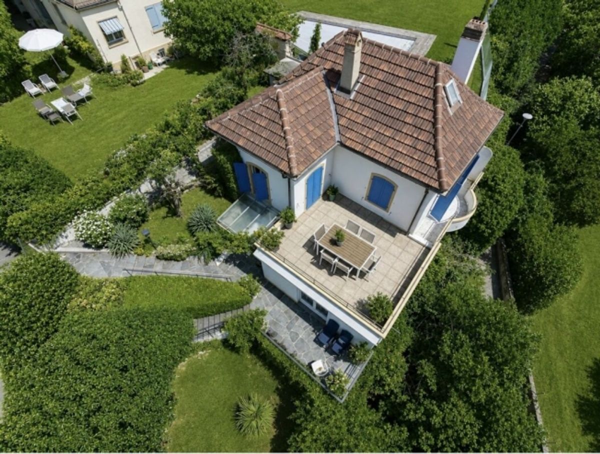 Wunderschöne freistehende Villa mit Panoramablick, 200 m vom See entfernt - 1