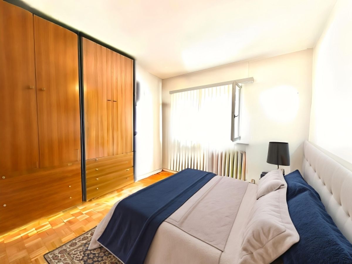 Spaziosa casa da 5.5 locali con giardino edificabile (R2) e 4 garage a Bedano TI - 6