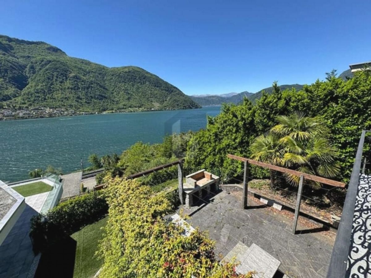 SPAZIOSA ED ELEGANTE CON PISCINA E VISTA LAGO - 3