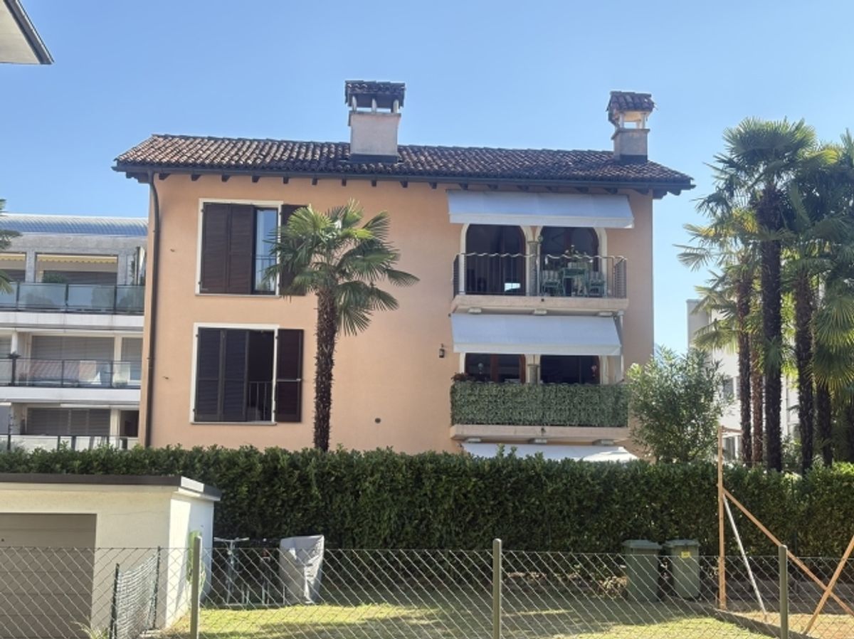 ASCONA,
Zu vermieten elegante 3½ Zimmerwohnung mit Cheminee und Charme - 1